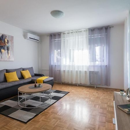 Apartman Lariva Osijek Extérieur photo