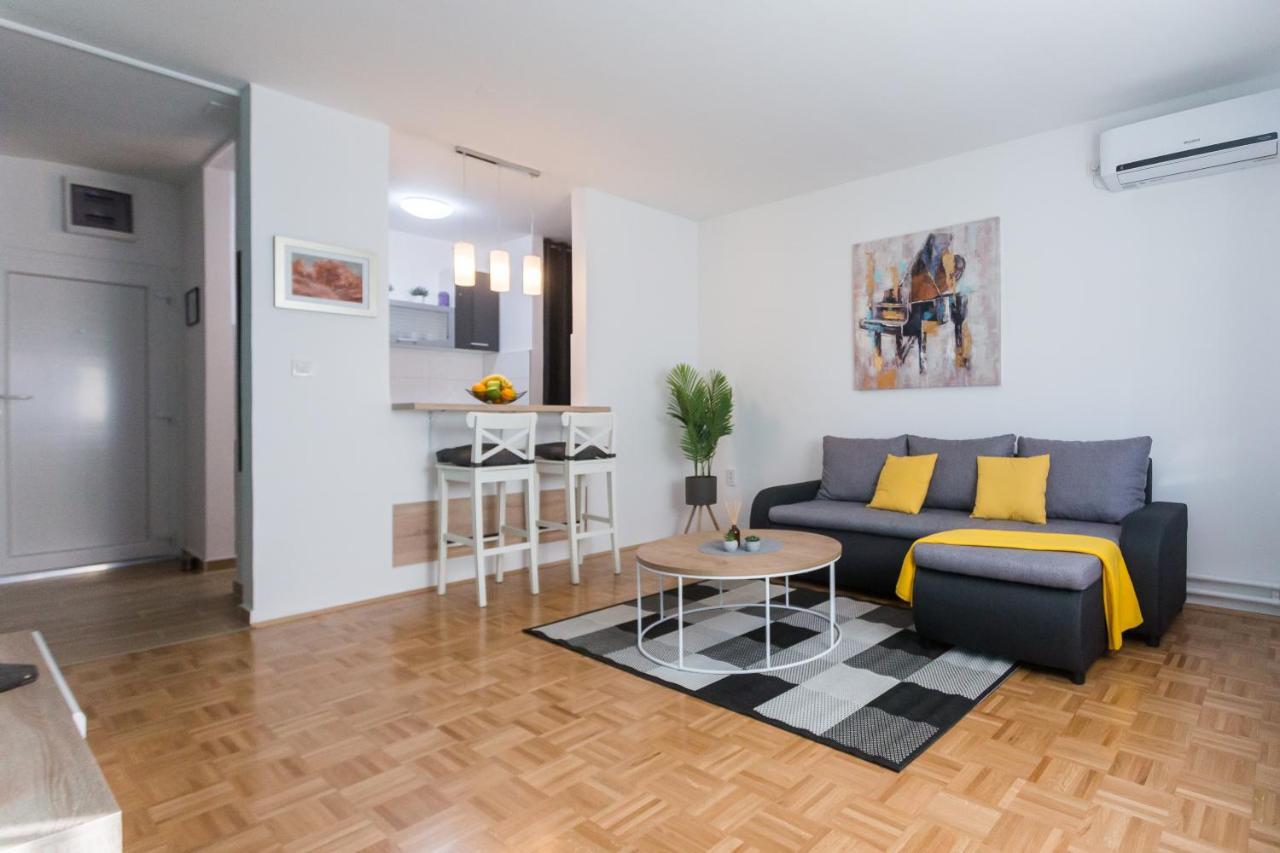 Apartman Lariva Osijek Extérieur photo